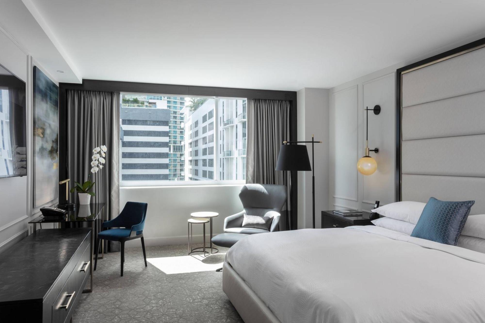 Jw Marriott Miami Hotel Exterior photo