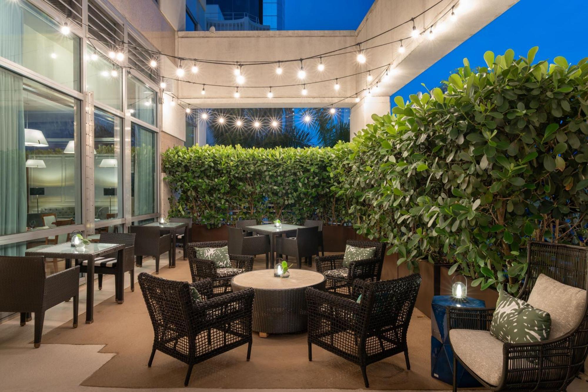 Jw Marriott Miami Hotel Exterior photo