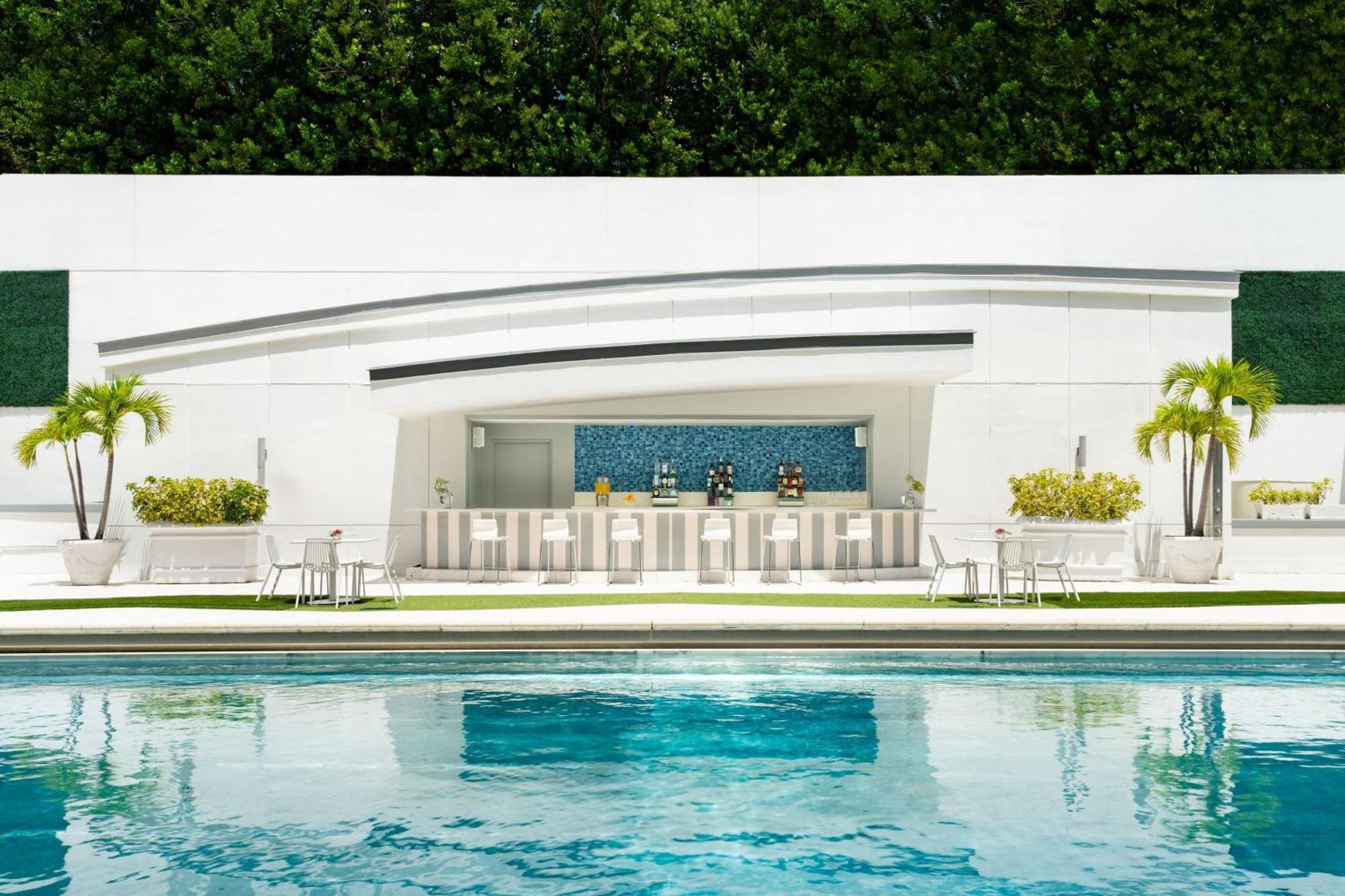 Jw Marriott Miami Hotel Exterior photo