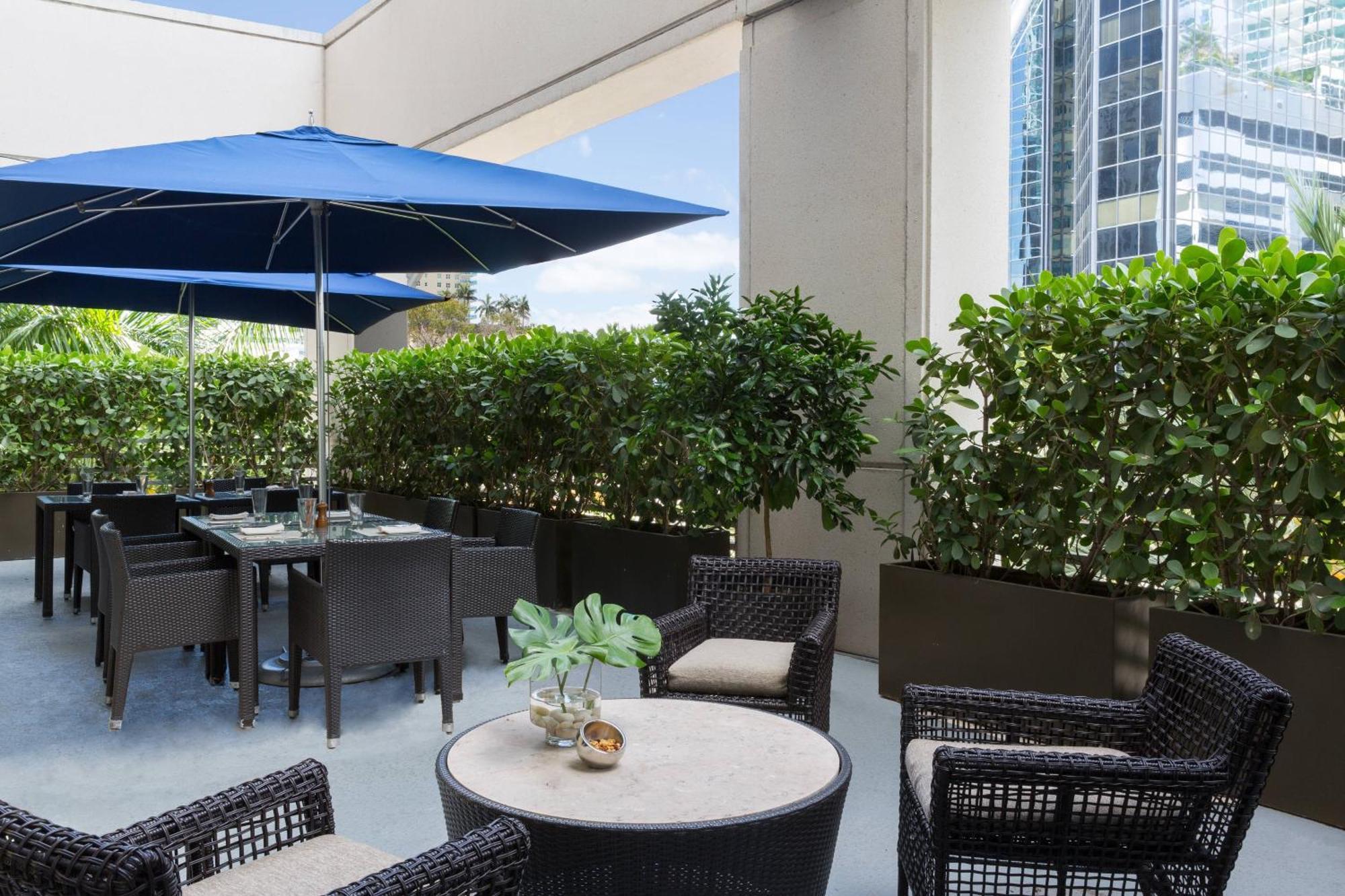 Jw Marriott Miami Hotel Exterior photo